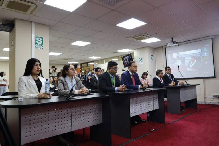 por-corrupcion-condenan-a-14-anos-de-prision-al-expresidente-peruano-martin-vizcarra