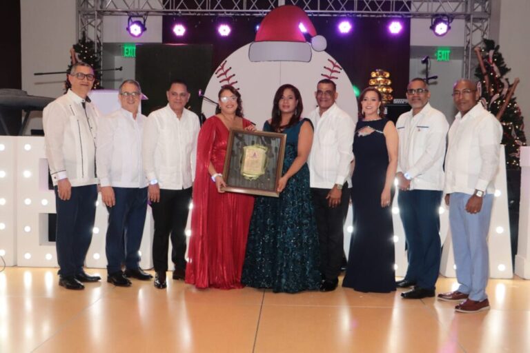 asusado-celebra-su-tradicional-fiesta-anual-y-reconoce-a-miembros-destacados-del-sector