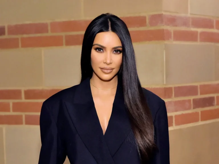 kim-kardashian-falla-en-su-examen-para-convertirse-en-abogada,-pero-no-se-rinde