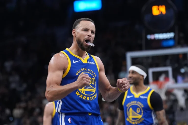curry-brilla-y-lidera-a-warriors-a-un-ajustado-triunfo-sobre-spurs-en-la-copa-nba