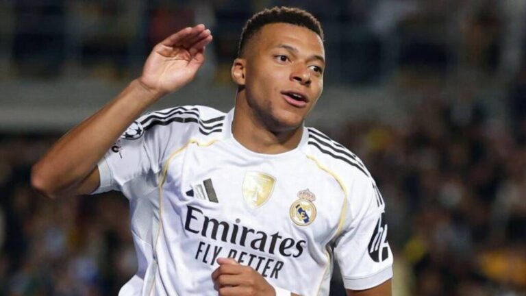Mbappé rompe récord histórico y alcanza los 400 goles antes que Messi y Cristiano mbappe-rompe-record-historico-y-alcanza-los-400-goles-antes-que-messi-y-cristiano
