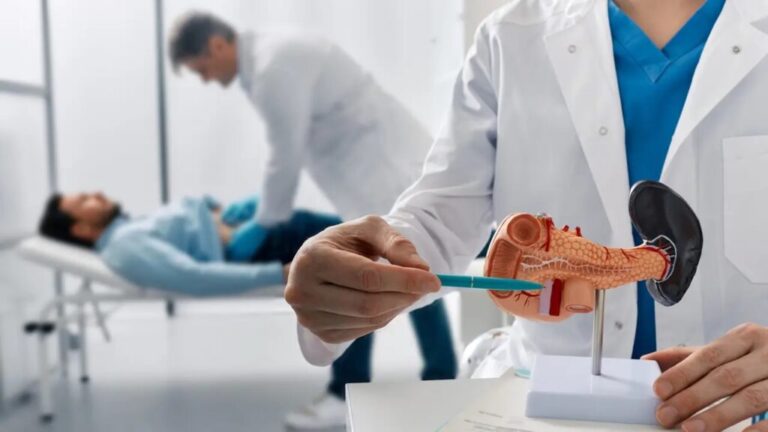 cancer-de-pancreas:-por-que-es-clave-el-diagnostico-temprano-y-cuales-son-los-sintomas-de-alerta