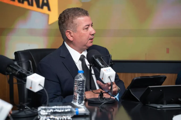 cesar-fernandez:-“quieren-amordazar-a-la-oposicion;-la-jce-esta-fuera-de-contexto”