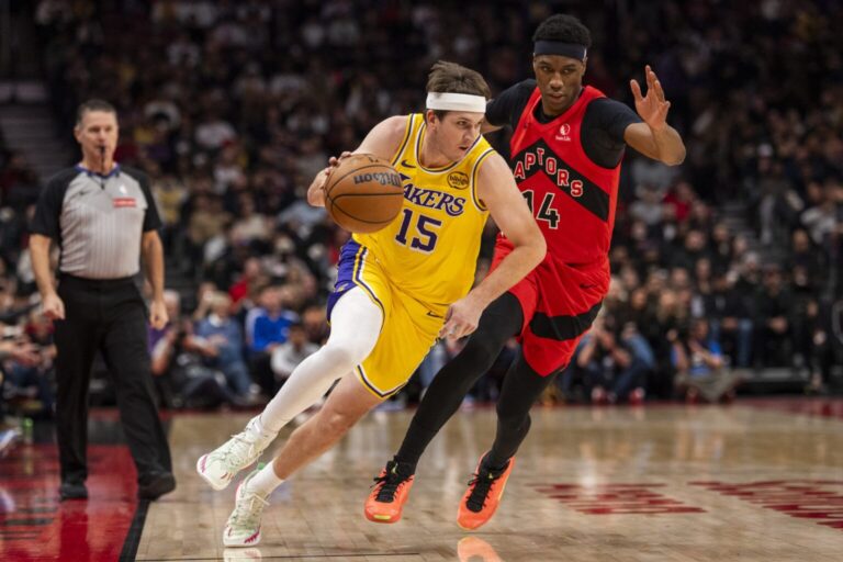 fuera-lebron-y-doncic,-reaves-anota-44-puntos-y-lakers-ganan-en-final-dramatico-ante-toronto