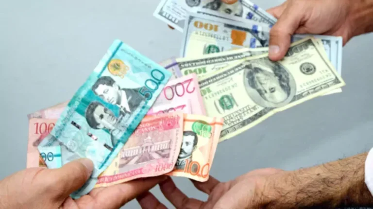 tasa-del-dolar-se-encuentra-a-$rd$6449-y-el-euro-a-rd$78.00-para-este-miercoles
