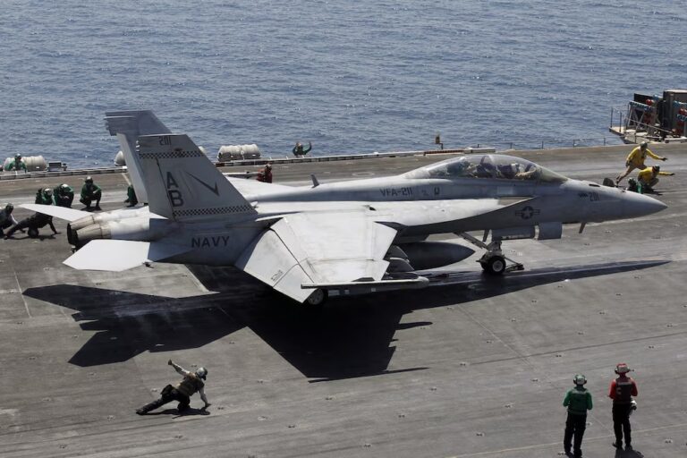 venezuela-en-alerta-por-presunto-vuelo-de-caza-estadounidense