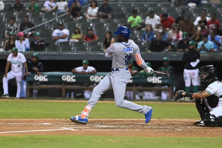 Tigres del Licey dominan a las Estrellas y suman tres triunfos consecutivos tigres-del-licey-dominan-a-las-estrellas-y-suman-tres-triunfos-consecutivos