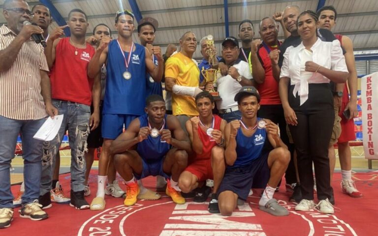 santo-domingo-triunfa-en-el-campeonato-nacional-boxeo