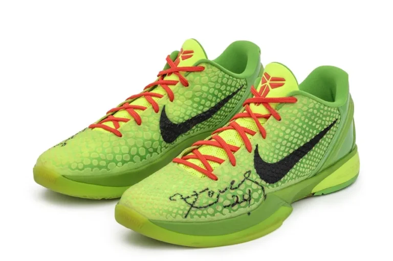Subastan por 10 millones de dólares las zapatillas de Kobe Bryant en juego de Navidad 2010 subastan-por-10-millones-de-dolares-las-zapatillas-de-kobe-bryant-en-juego-de-navidad-2010