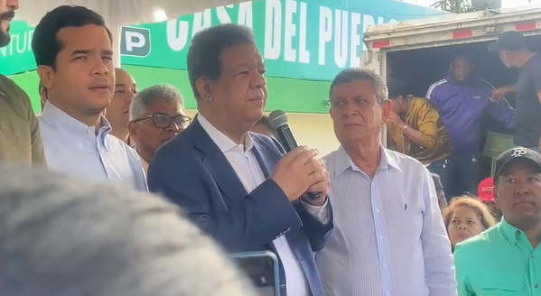Leonel Fernández encabeza jornada solidaria de entrega de alimentos a familias vulnerables leonel-fernandez-encabeza-jornada-solidaria-de-entrega-de-alimentos-a-familias-vulnerables