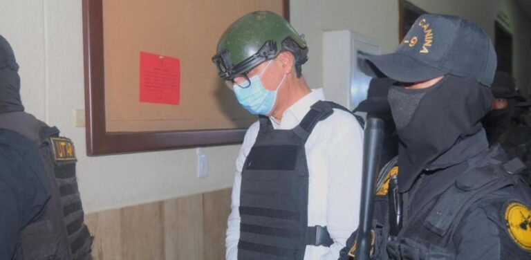 Tribunal impone prisión preventiva en contra de Santiago Hazim y otros implicados