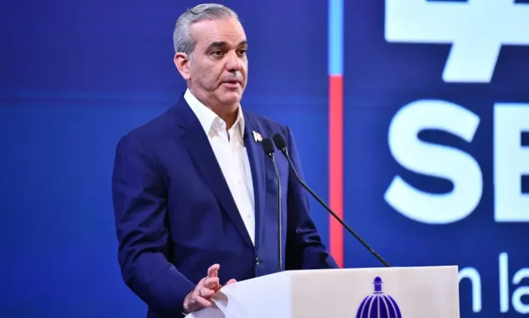 El presidente Abinader promulga la ley que modifica el Código Procesal Penal