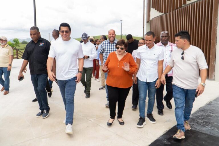 Ministro Collado anuncia que la Plaza de Toros de El Seibo será inaugurada en este mes