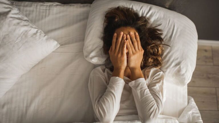 Las mujeres duerme menos y peor que los hombres, según estudio las-mujeres-duerme-menos-y-peor-que-los-hombres,-segun-estudio