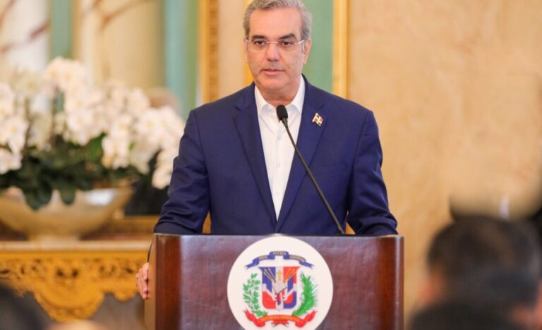 Abinader emite decreto que moderniza la ETED para mejorar la transmisión eléctrica