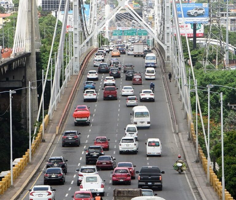 Autoridades aseguran que el puente Duarte no presenta riesgos estructurales