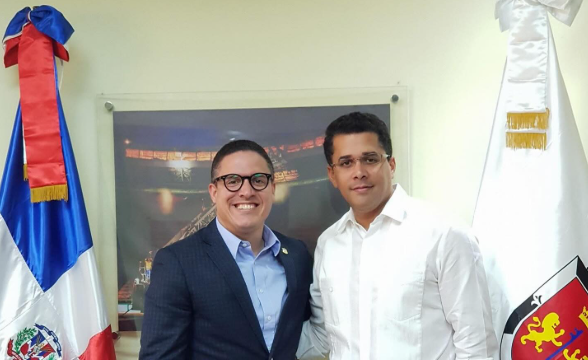 Alto dirigente del PRM se va con David Collado para las elecciones de 2028