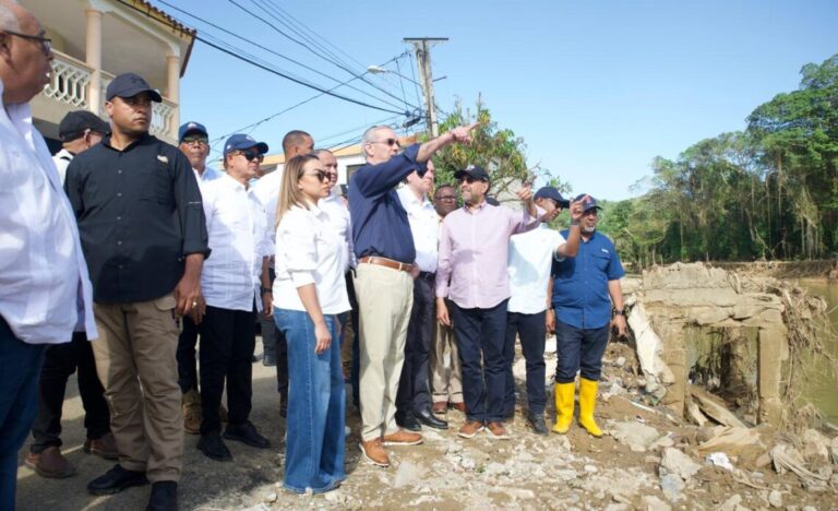 Abinader ordena intervención y compensación a afectados por inundaciones en Gaspar Hernández