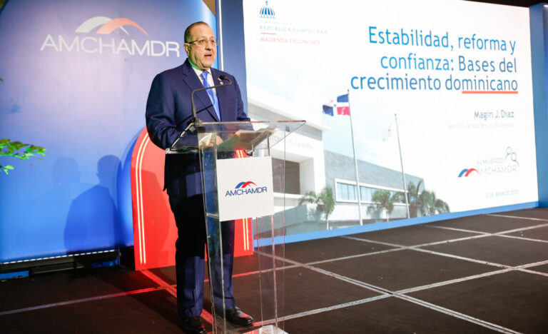Magín Díaz destaca el firme compromiso del Gobierno para potenciar el crecimiento económico