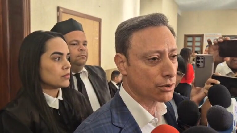 video-jean-alain-y-pancho-alvarez-suben-al-ring-por-el-caso-medusa