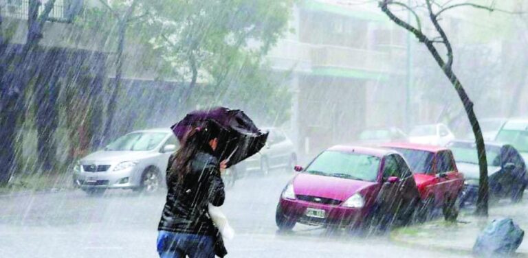 Se mantienen pronósticos de aguaceros esta tarde y alertas meteorológicas en 13 provincias