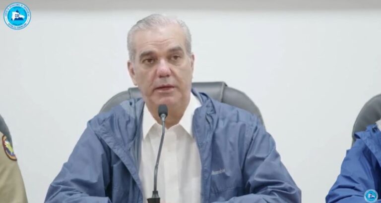 Abinader dice todos los dominicanos serán atendidos ante efectos de vaguada: “Pero sigue lloviendo”