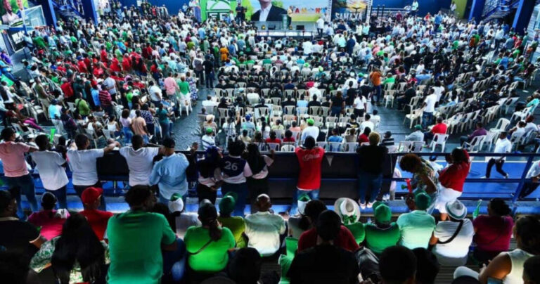 Leonel denuncia presiones del Gobierno en Samaná leonel-denuncia-presiones-del-gobierno-en-samana