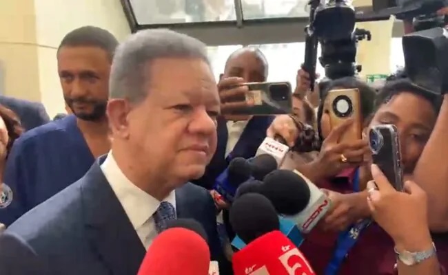 Leonel Fernández critica acuerdo entre República Dominicana y Estados Unidos por violación a la soberanía