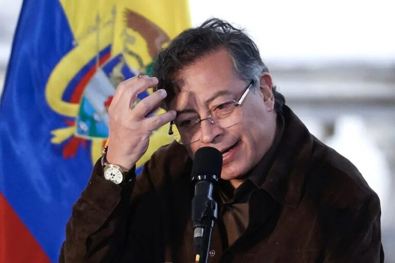 Petro no acepta el resultado que muestra a Abelardo de la Espriella como el candidato más votado en Colombia