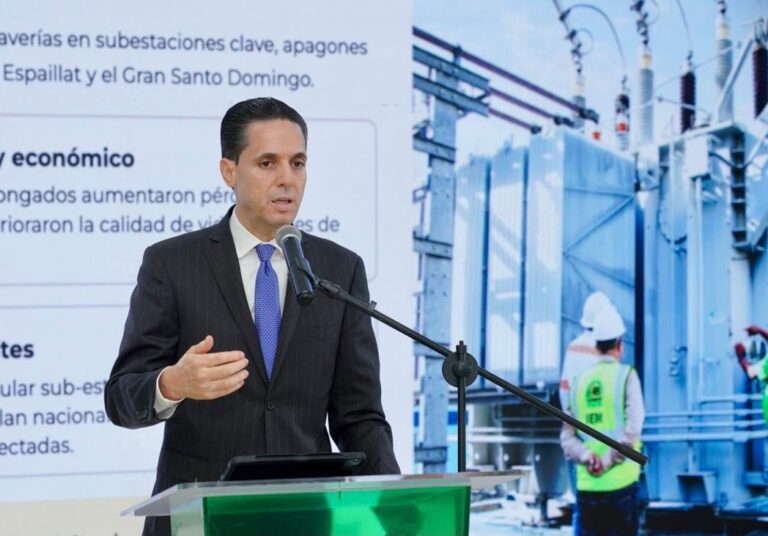 FP insiste en que hay que bajar los precios de los combustibles porque el petróleo bajó y denuncia la voracidad fiscal del Gobierno del PRM