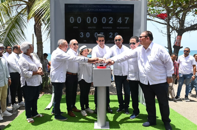 David Collado deja iniciadas obras turísticas en Baní por más 137 millones de pesos
