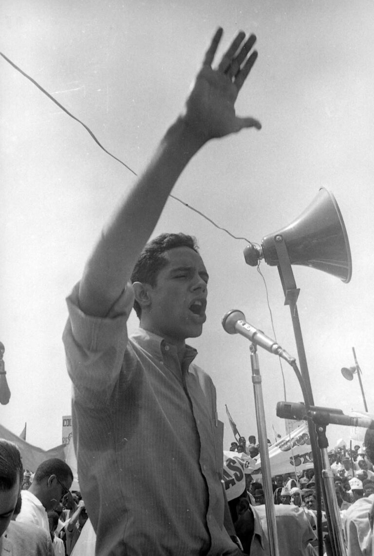 DIEZ AÑOS SIN HATUEY DE CAMPS: MEMORIA DE UN LÍDER ESTUDIANTIL diez-anos-sin-hatuey-de-camps:-memoria-de-un-lider-estudiantil