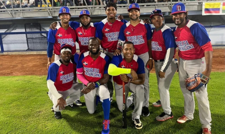 peloteros-denuncian-falta-de-apoyo-de-fedom-tras-conquistar-oro-en-colombia