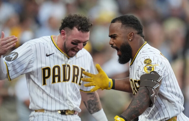 Grand slam de Luis Rengifo ante su equipo anterior da a Padres triunfo de 11-2 ante Cerveceros grand-slam-de-luis-rengifo-ante-su-equipo-anterior-da-a-padres-triunfo-de-11-2-ante-cerveceros