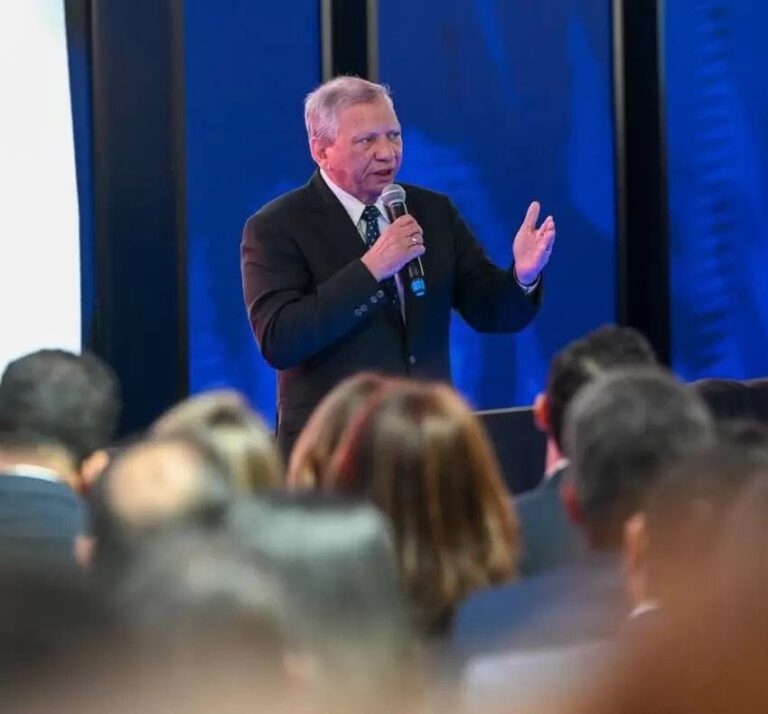 Doctor Leonardo Aguilera llega a su primer año en Banreservas trabajando con eficiencia, transparencia y enfocado en el desarrollo nacional
