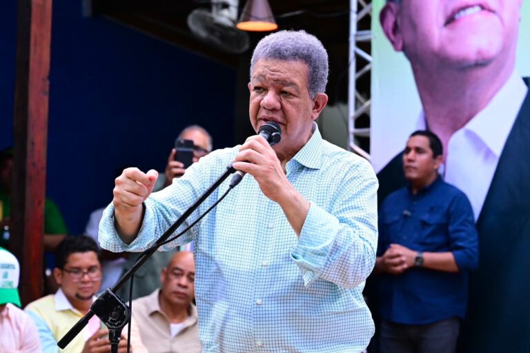 Leonel asegura PRM no pudo mantener programa de 24 horas de energía: “El pueblo se cansó”