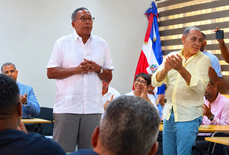 Edgar Féliz reafirma su aspiración al Senado y llama a la unidad por Barahona