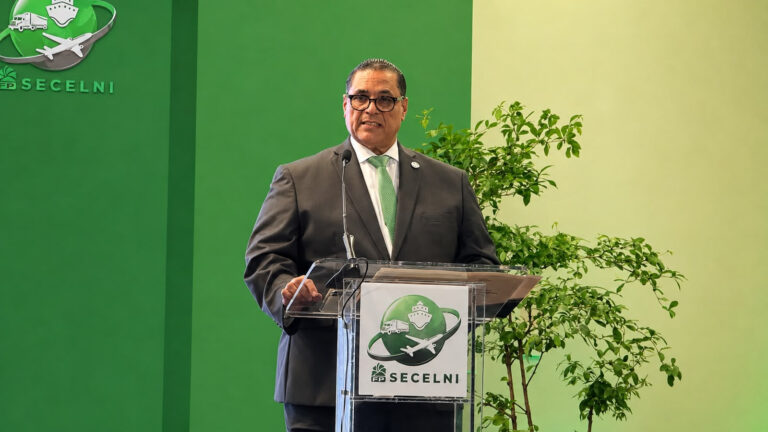 Fuerza del Pueblo asegura Gobierno pudo evitar arancel de 12.5 % a exportaciones dominicanas