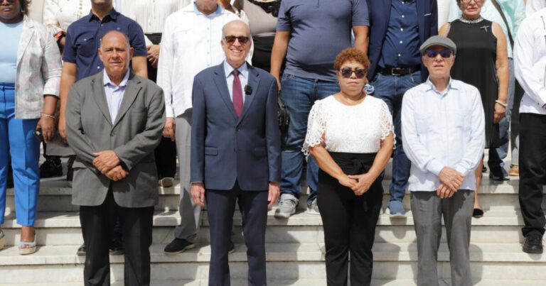 Max Puig alerta sobre el avance de la antipolítica y pide proteger la democracia