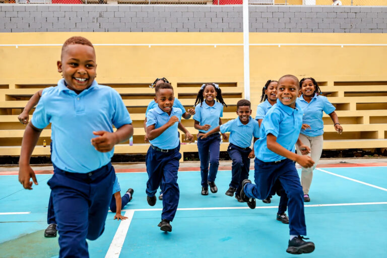 Ministerio de Educación llama a consultar datos para recibir el Bono a Mil del año escolar 2026-2027