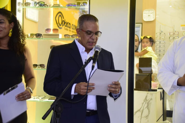 Óptica Covi inaugura nueva sucursal en Villa Tapia, Hermanas Mirabal