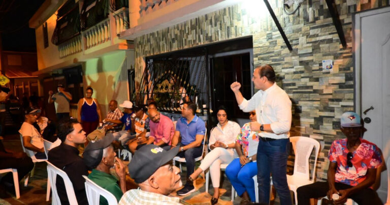 Abel Martínez denuncia una supuesta mafia detrás de deportaciones de haitianos