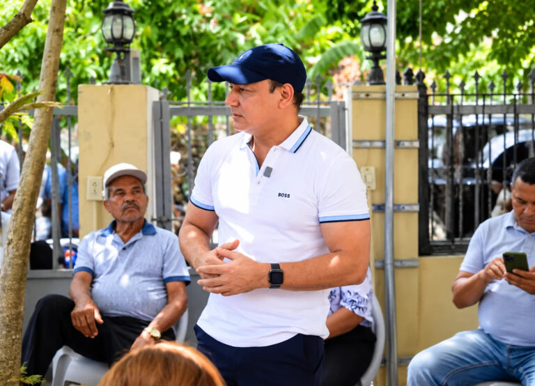 Abel propone pacto entre líderes opositores ante eventual segunda vuelta en 2028