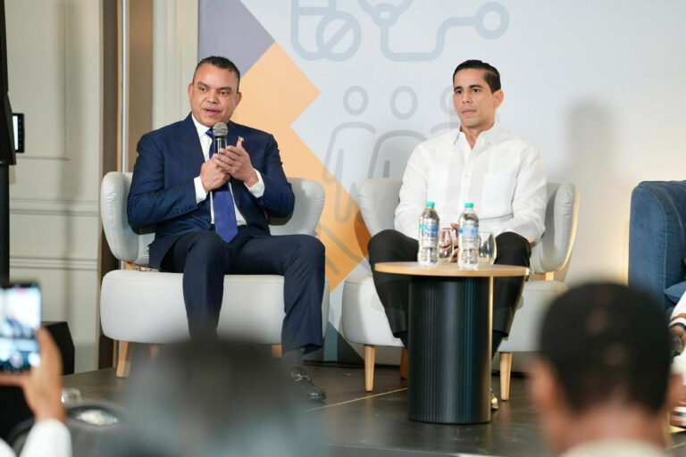 Director del SNS destaca avances en salud durante Foro de Gestión Gubernamental 2026