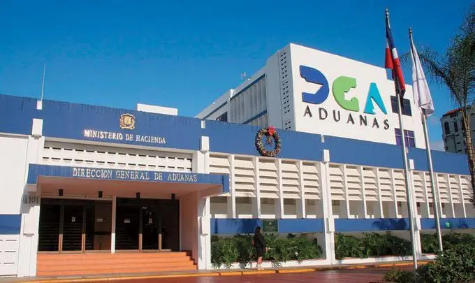 Importador denuncia trabas de Aduanas al DR-CAFTA para vehículos híbridos