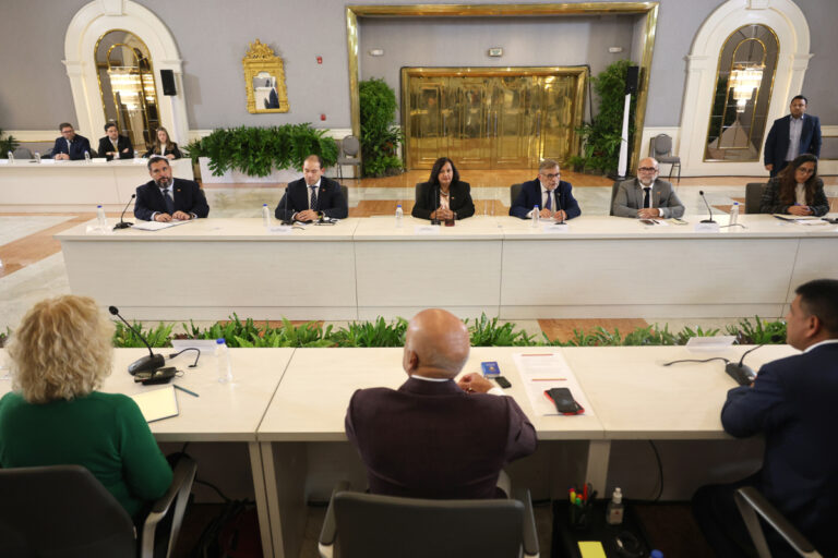 Oposición venezolana exige garantías políticas antes de avanzar hacia nuevas elecciones