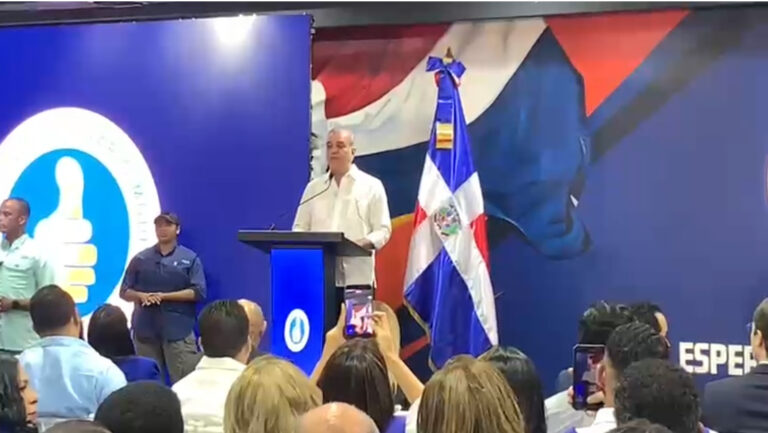 Presidente Abinader busca convertir el PRM en escuela de gobernanza política y ética