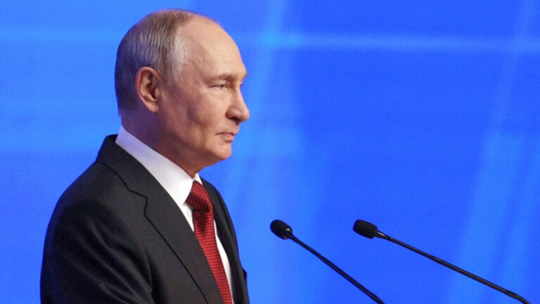Putin: «Debemos hacer todo lo posible para eliminar cualquier provocación de conflictos armados»