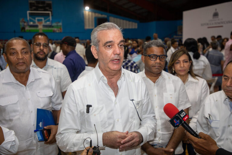 Abinader advierte que RD está lista para enfrentar amenazas de bandas haitianas y refuerza vigilancia fronteriza