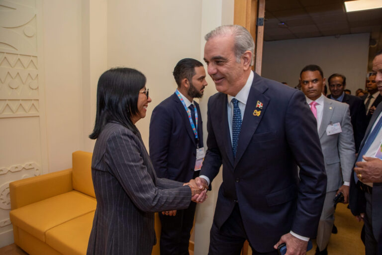 ¡Abinader y Delcy Rodríguez acuerdan cooperación energética y apertura de consulados!